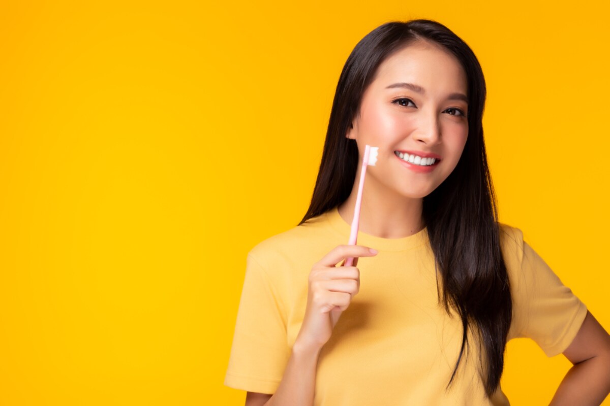 are you brushing your teeth properly